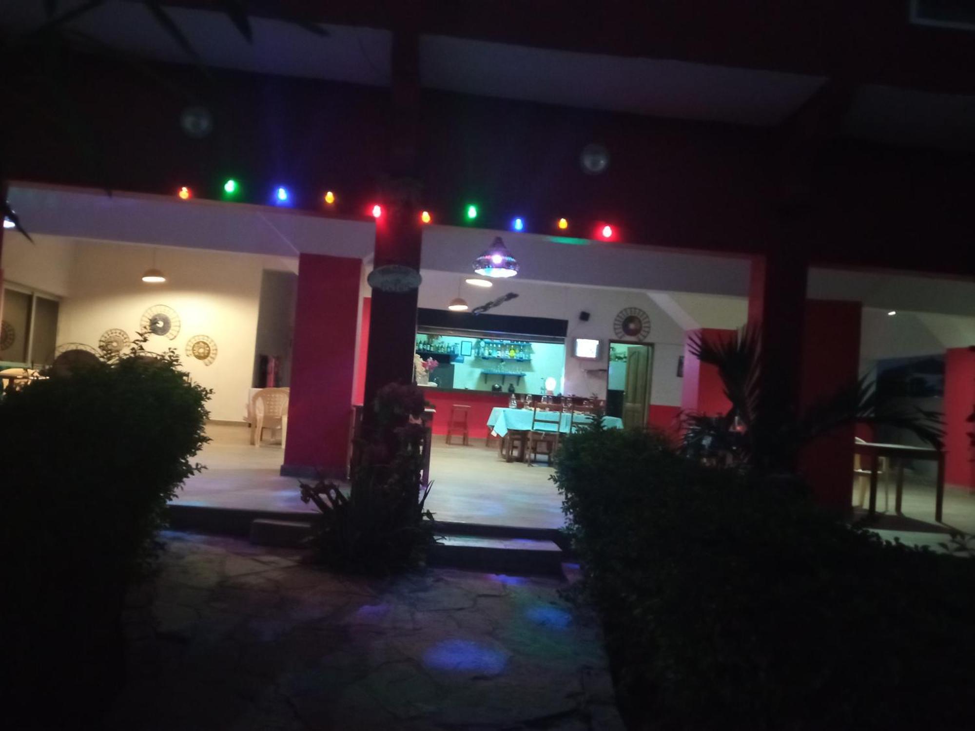 Chez Medzo Et Patou Hotel Popenguine Luaran gambar